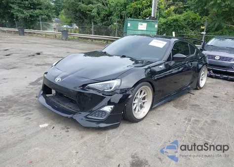 2013 Scion Fr-S from USA, damaged, VIN JF1ZNAA18D1704331